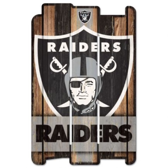 Las Vegas Raiders Wood Fence Sign - Picture 3 of 4